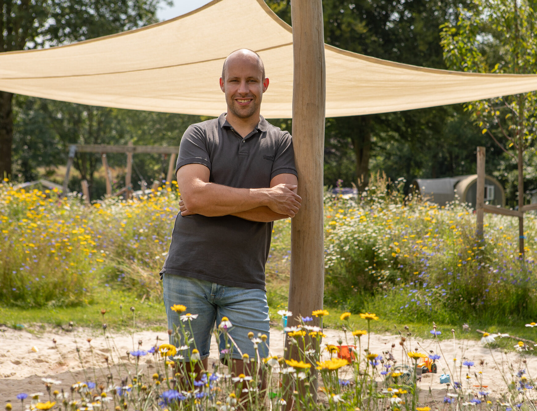 Portretfoto van Joost eigenaar Lemeler Esch natuurcamping