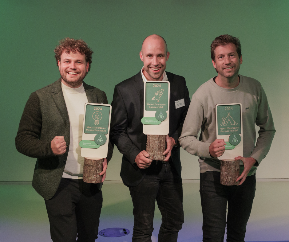 Foto van winnaars Duurzame Kampeer Awards waaronder Joost van Lemeler Esch Meest Duurzame Kampeerplek 2024