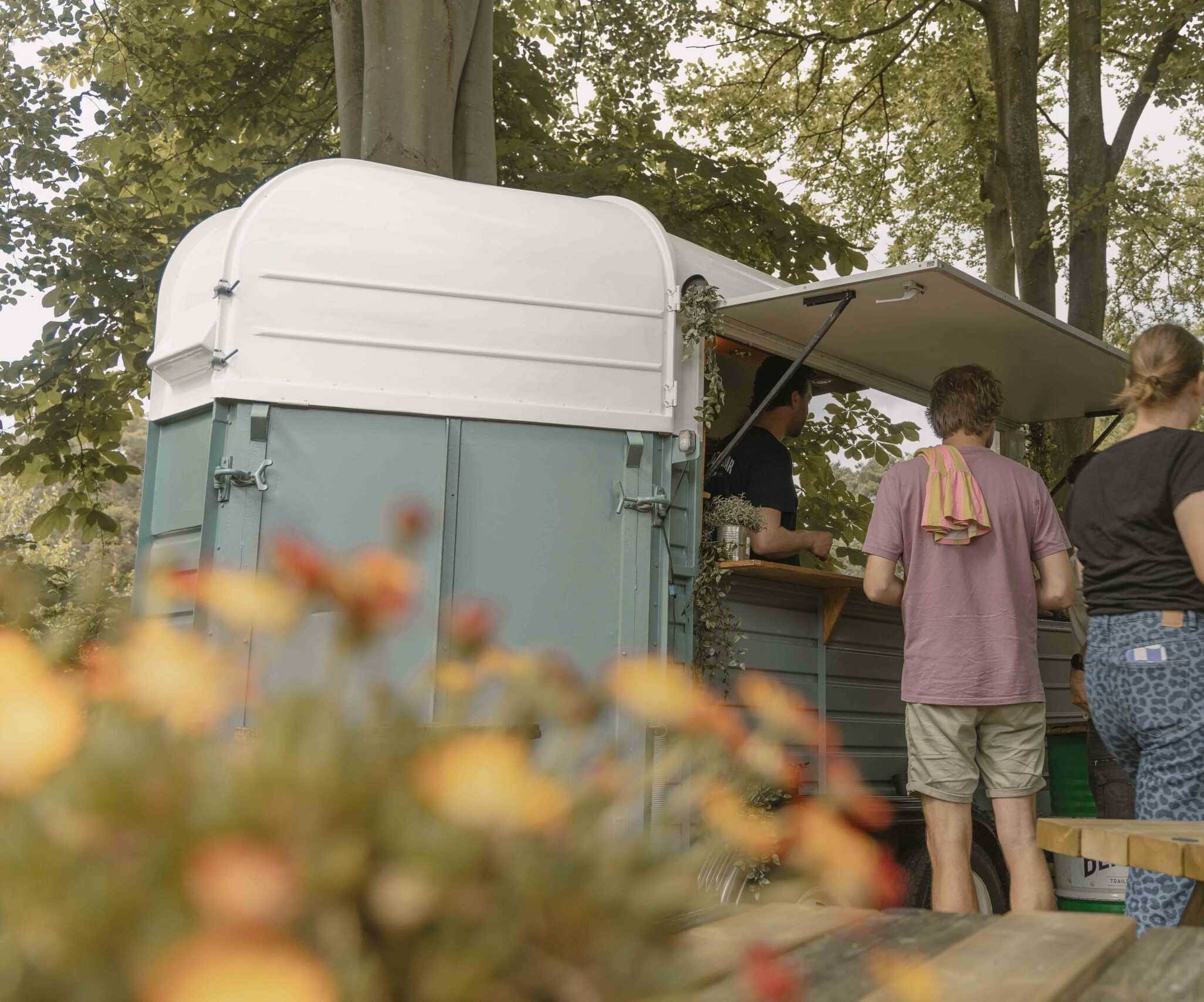 Foodtruck Berend's Bar op terras van Boscafé Lemeler Esch