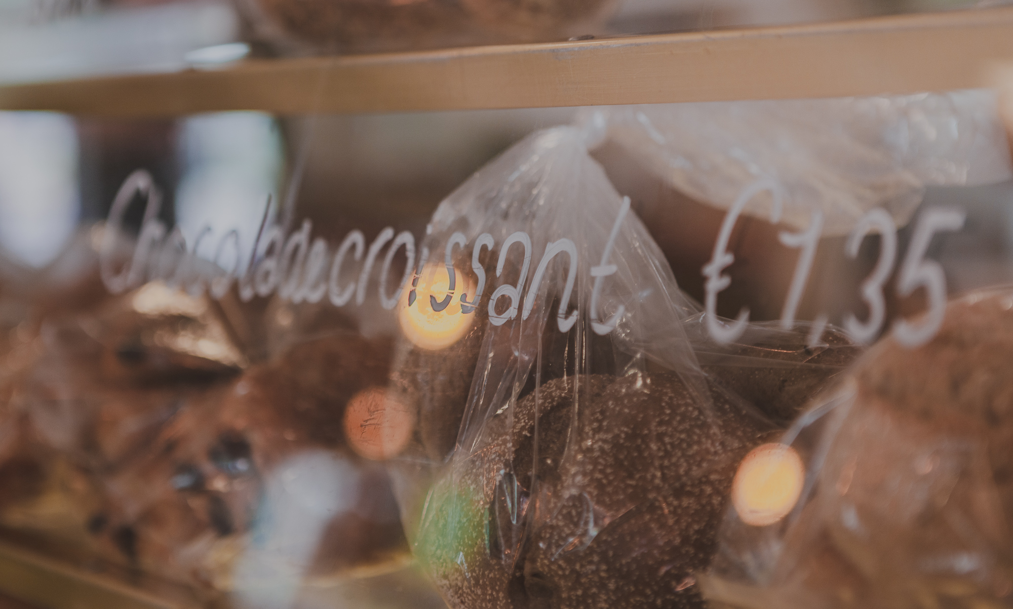 Vers brood in de streekwinkel van Lemeler Esch natuurcamping in Overijssel